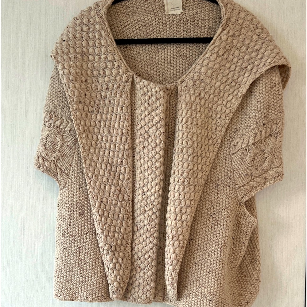 Anthropologie ✨ Far Away From Close ✨Beautiful cream sweater w/ Hood!!!✨